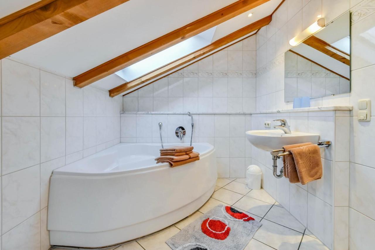 Katharinenhof Ferienwohnung Zugspitze 加爾米施-帕滕基興 外观 照片